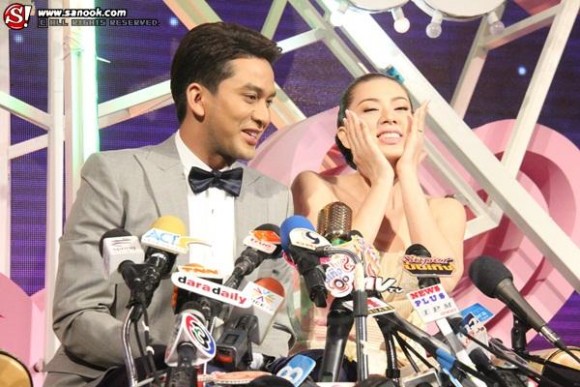 บรรยากาศ งานแต่งป๋อ เอ๋ งานแต่งงานป๋อ เอ๋ งานแต่งเอ๋ ป๋อ งานแต่งงานเอ๋ ป๋อ ธีมงานวัด งานกลางคืนป๋อ เอ๋ งานกลางคืนเอ๋ ป๋อ 