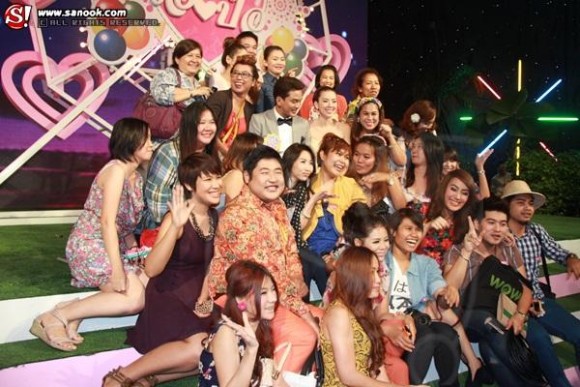 บรรยากาศ งานแต่งป๋อ เอ๋ งานแต่งงานป๋อ เอ๋ งานแต่งเอ๋ ป๋อ งานแต่งงานเอ๋ ป๋อ ธีมงานวัด งานกลางคืนป๋อ เอ๋ งานกลางคืนเอ๋ ป๋อ 