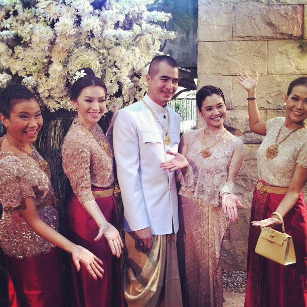 ภาพงานแต่งงาน ไก่ มีสุข คิม พงศกร