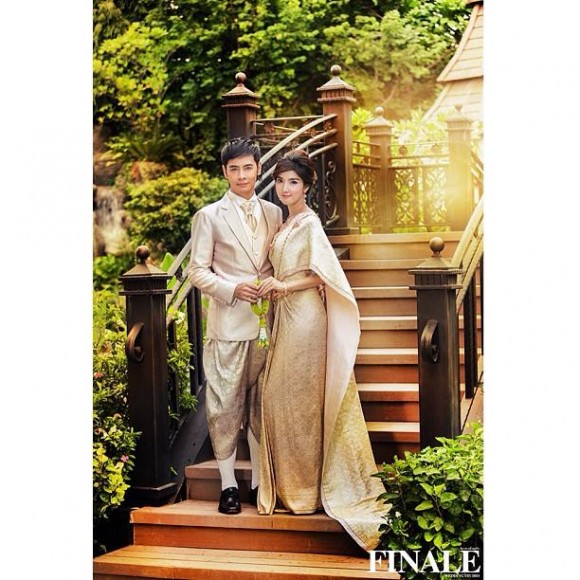 พรีเวดดิ้งชุดไทย ออย ธนา กับ เธอ