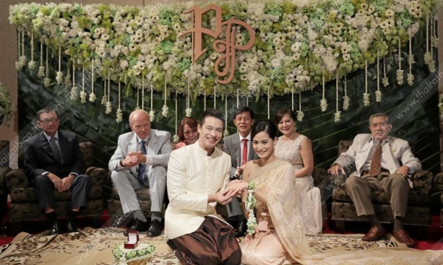 พิธีหมั้น ปีเตอร์ คอร์ปไดเรนดัล