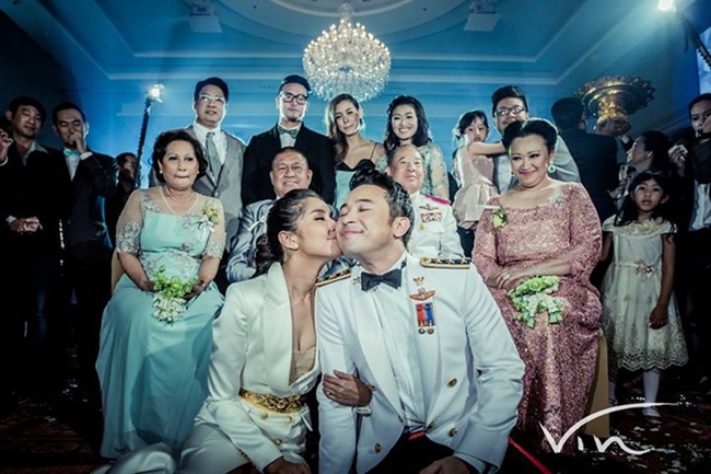 บรรยากาศงานฉลองแต่งงาน เบนซ์ พรชิตา มิค บรมวุฒิ