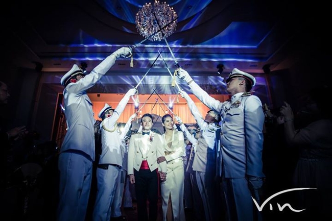 เบนซ์ มิค รอดซุ้มกระบี่