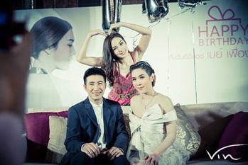 หนุ่ม เมย์