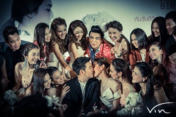 หนุ่ม เมย์ โชว์หวาน