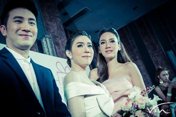 หนุ่ม เมย์ อั้ม