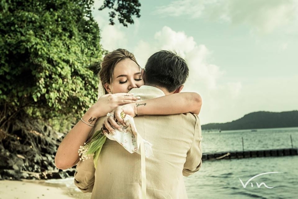 ภาพงานแต่ง ทาทา ยัง