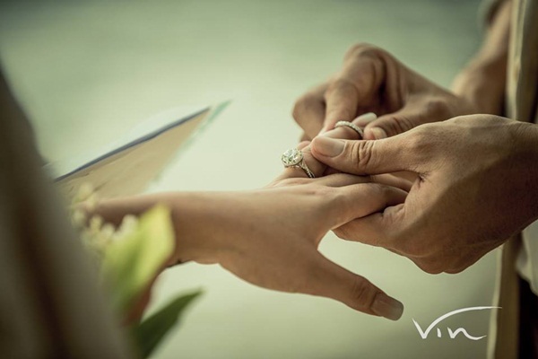 พิธีสวมแหวน ทาทา ยัง