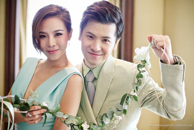 คริส หอวัง เพื่อนเจ้าสาว ชมพู่