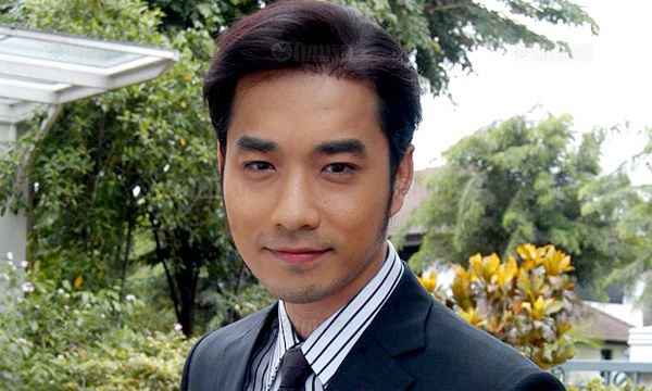 เจมส์ เรืองศักดิ์ เจมส์ เรืองศักดิ์