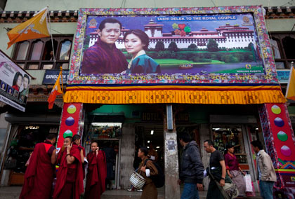 บรรยากาศเตรียมงานพิธีอภิเษกฯ กษัตริย์จิกมี แห่งภูฏาน