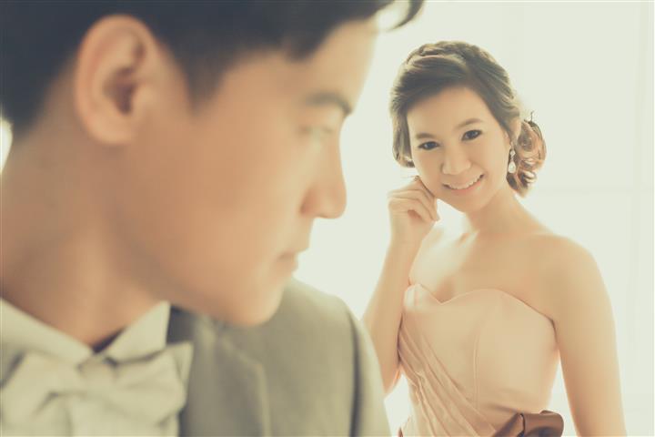 บริการ ถ่ายรูปแต่งงาน /วีดีโอ/ งานแต่ง/แต่งหน้า/ทำผม/เช่าชุดแต่งงาน   Truelylove Wedding Studio @ 4 Square ทรูลี่เลิฟ เวดดิ้ง สตูดิโอ สาย4 สแควร์