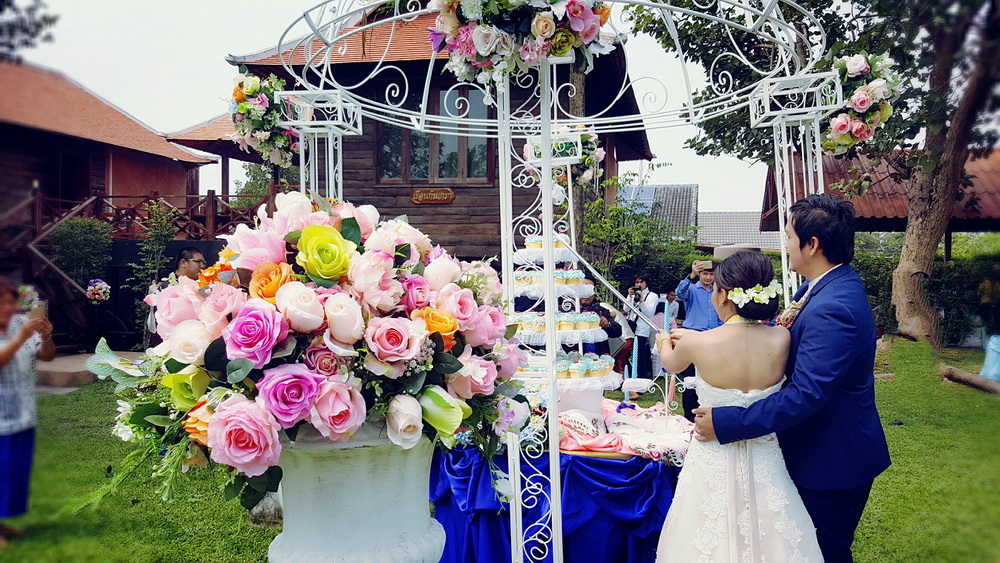 เรือนไทยชลบุรี , เรือนไทยแต่งงาน , สถานที่แต่งงานเรือนไทย 