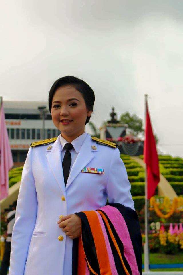 แต่งหน้า รับปริญญา 
