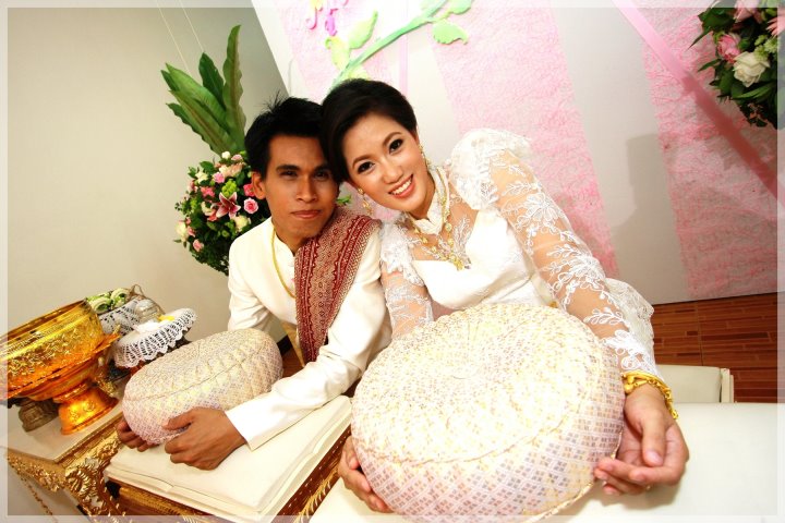Make up By Annita  ช่างแต่งหน้า ทำผมเจ้าสาว  ช่างแต่งหน้านครปฐม