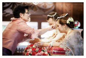 V.R. wedding Center - แต่งแบบไทยๆ เรียบหรู ดูดีค่ะ