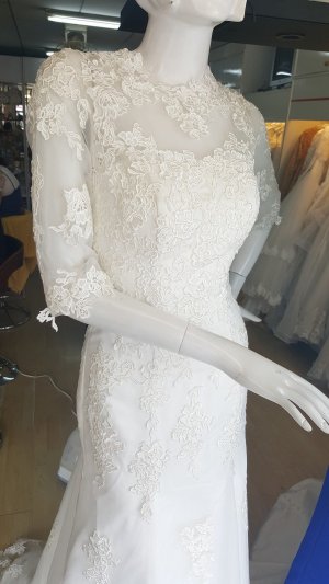 ร้าน เมโมรี่ สตูดิโอ เวดดิ้ง เชียงราย - New wedding dress สนใจชุดไหน แวะมาดูก่อนนะค่ะ