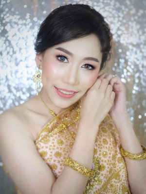 Piladamakeup - ผลงานแต่งหน้า & ทำผม เจ้าสาว เป๊ะ ปัง อลังเว่อร์!!! /// แต่งหน้าไปงานในโอกาสต่างๆ