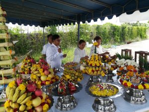 เมืองพิธี รับจัดพานขันหมากทั้งไทยและจีน บริการรับจัดพิธีบวงสรวง , พิธีมงคลต่างๆ - เมืองพิธี รับทำพิธีบวงสรวง และ เครื่องประกอบพิธีบวงสรวง ต่างๆ