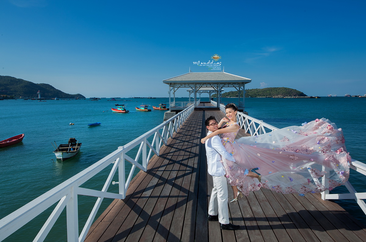 ชลบุรีเวดดิ้ง เวดดิ้งชลบุรี หาสตูดิโอชลบุรี ถ่ายภาพแต่งงานชลบุรี ชลบุรี วิวทะเลชลบุรี พรีเวดดิ้งริมทะเล ถ่ายภาพแต่งงานริมทะเล สตูดิโอบางแสนชลบุรี บางแสนเวดดิ้ง แพ็คเกจแต่งงาน แพ็คเกจแต่งงานราคาถูถ เวดดิ้งสตูดิโอชลบุรี  พรีเวดดิ้งชลบุรี  พรีเวดดิ้งทะเลบางแสน เช่าชุดแต่งงานชลบุรี  เช่าชุดไทยชลบุรี หาช่างภาพชลบุรี รับจัดเลี้ยงชลบุรี  สถานที่ถ่ายภาพชลบุรี ฟรีค่าสถานที่ชลบุรี สถานที่ถ่ายภาพพรีเวดดิ้งชลบุรี แนะนำร้านบางแสนชลบุรี   prewedding chonburiwedding studiochonburi weddingbangsaen bangsaenwedding  chonburi Thailand weddingchonburi studiobangsaen weddingbangsaen
