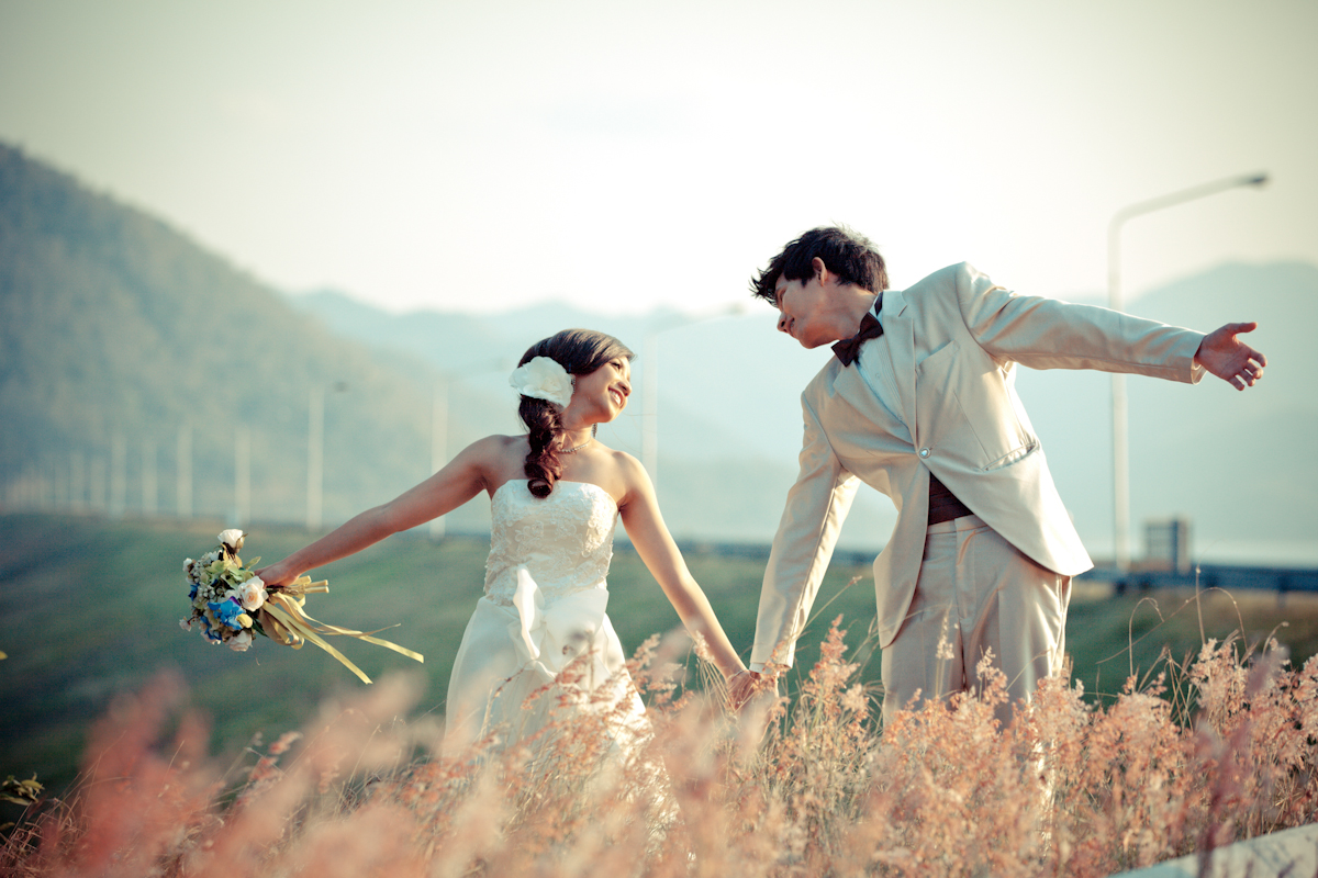 Huahin in love wedding studio  บริการถ่ายภาพ pre-wedding  แฟชั่น  ครอบครัว  ถ่ายภาพอีเวนท์ ผลิตภัณฑ์ ให้เช่าชุดราตรี  ชุดแต่งงาน ชุดไทย การ์ดแต่งงาน ของชำร่วย บริการและราคาเป็นกันเองค่ะ       
