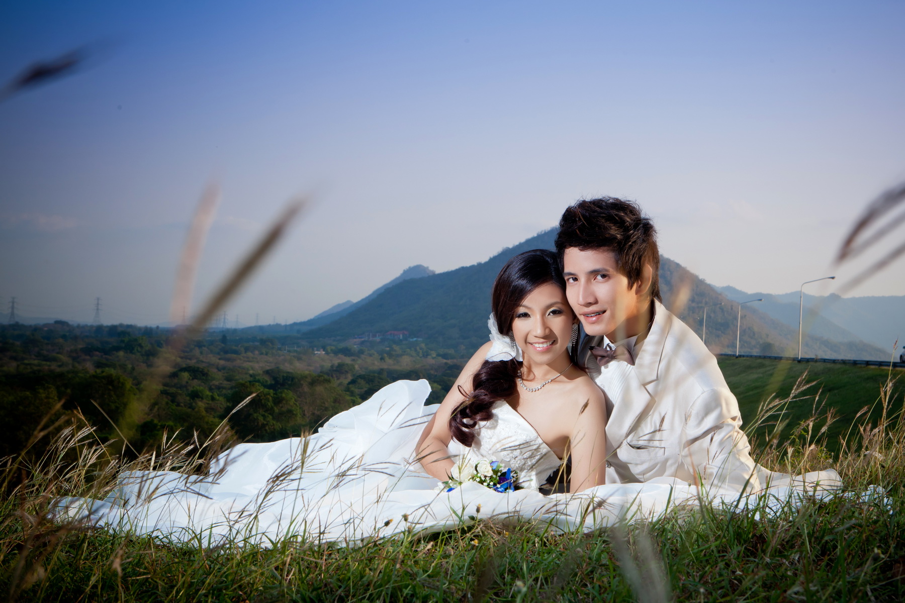 Huahin in love wedding studio  บริการถ่ายภาพ pre-wedding  แฟชั่น  ครอบครัว  ถ่ายภาพอีเวนท์ ผลิตภัณฑ์ ให้เช่าชุดราตรี  ชุดแต่งงาน ชุดไทย การ์ดแต่งงาน ของชำร่วย บริการและราคาเป็นกันเองค่ะ       