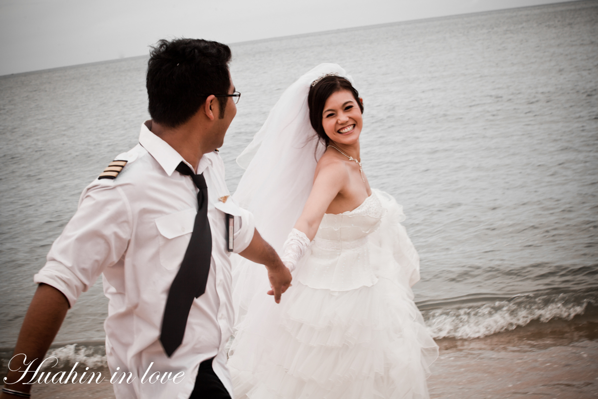 Huahin in love wedding studio  บริการถ่ายภาพ pre-wedding  แฟชั่น  ครอบครัว  ถ่ายภาพอีเวนท์ ผลิตภัณฑ์ ให้เช่าชุดราตรี  ชุดแต่งงาน ชุดไทย การ์ดแต่งงาน ของชำร่วย บริการและราคาเป็นกันเองค่ะ       