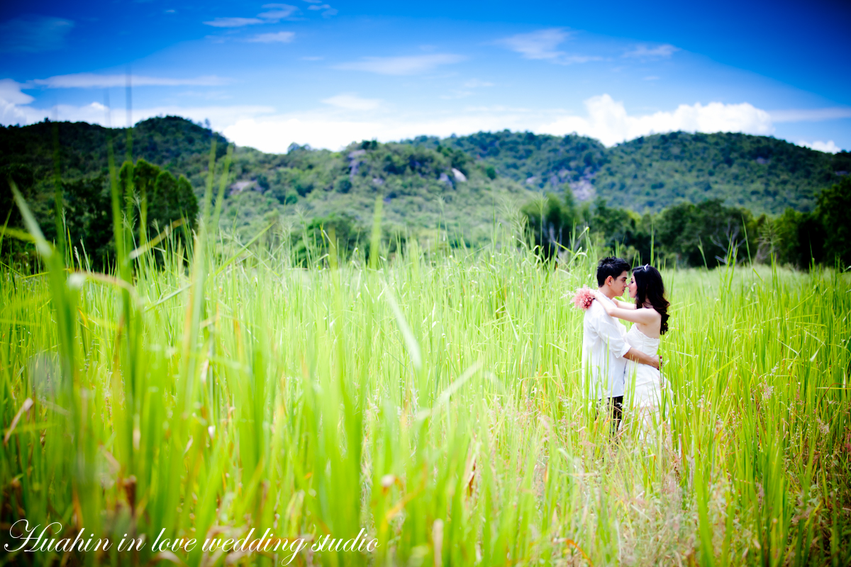 Huahin in love wedding studio  บริการถ่ายภาพ pre-wedding  แฟชั่น  ครอบครัว  ถ่ายภาพอีเวนท์ ผลิตภัณฑ์ ให้เช่าชุดราตรี  ชุดแต่งงาน ชุดไทย การ์ดแต่งงาน ของชำร่วย บริการและราคาเป็นกันเองค่ะ       