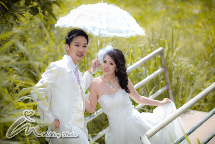 ถ่ายพรีเวดดิ้ง ชลบุรี  แต่งหน้า ทำผม เจ้าสาว ชุดแต่งงาน ชุดเจ้าสาว
