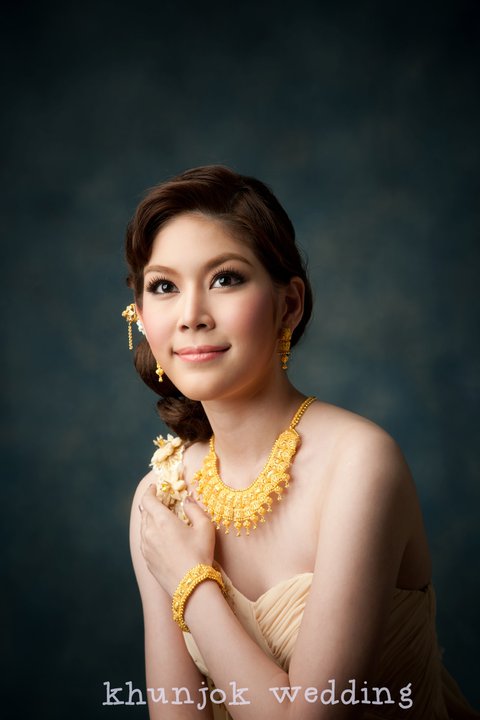 แฟชั่น ชุดเจ้าสาว ชุดแต่งงาน ชุดไทย ชุดสูท บริการถ่ายภาพพรีเวดดิ้ง ,ถ่ายภาพนิ่งวันงาน ,บริการจัดงานแต่งงานแบบครบวงจร ,สตูดิโอ นครปฐม ,สตูดิโอแต่งงาน นครปฐม ,เวดดิ้ง นครปฐม