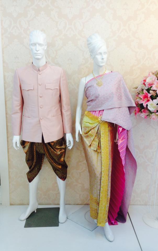 ชุดไทย บ่าว สาว มาใหม่