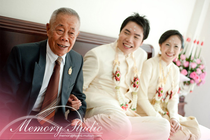 เมโมรี่สตูดิโอ : Memory Studio เชียงราย  สตูดิโอ เชียงราย  wedding studio  ถ่ายภาพเชียงราย, ตากล้องเชียงราย สตูดิโอแต่งงาน เชียงราย ,  wedding dress  ชุดแต่งงาน Collection ใหม่ , ชุดแต่งงานสไตล์แบบไทย  , การ์ดแต่งงาน ,  Wedding Ceremony ช่างภาพวันงานแต่งงาน