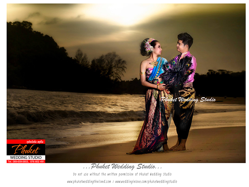  		 	 Phuket rentforlove ศูนย์รวมให้เช่าอุปกรณ์ตกแต่งหน้างานแต่งงาน, งานเลี้ยงต่างๆ ครบวงจรไม่ว่าจะเป็น Back Drop ลวดลายต่าง ๆ, ซุ้มดอกไม้, ตั่งรดน้ำสังข์, โครงแกลอรี่รูปแบบต่าง ๆ กรงนกโค้ง-เหลี่ยม มีตั้งแต่ไซร์เล็กจนถึงไซร์ใหญ่, โต๊ะเก้าอี้เหล็กดัด, โซฟา,ชิงช้าไม้สีขาว, เก้าอี้ไม้สีขาว, ขาตั้งรูป