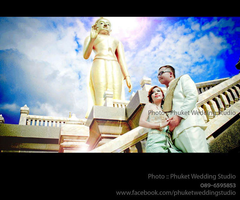  		 	 Phuket rentforlove ศูนย์รวมให้เช่าอุปกรณ์ตกแต่งหน้างานแต่งงาน, งานเลี้ยงต่างๆ ครบวงจรไม่ว่าจะเป็น Back Drop ลวดลายต่าง ๆ, ซุ้มดอกไม้, ตั่งรดน้ำสังข์, โครงแกลอรี่รูปแบบต่าง ๆ กรงนกโค้ง-เหลี่ยม มีตั้งแต่ไซร์เล็กจนถึงไซร์ใหญ่, โต๊ะเก้าอี้เหล็กดัด, โซฟา,ชิงช้าไม้สีขาว, เก้าอี้ไม้สีขาว, ขาตั้งรูป