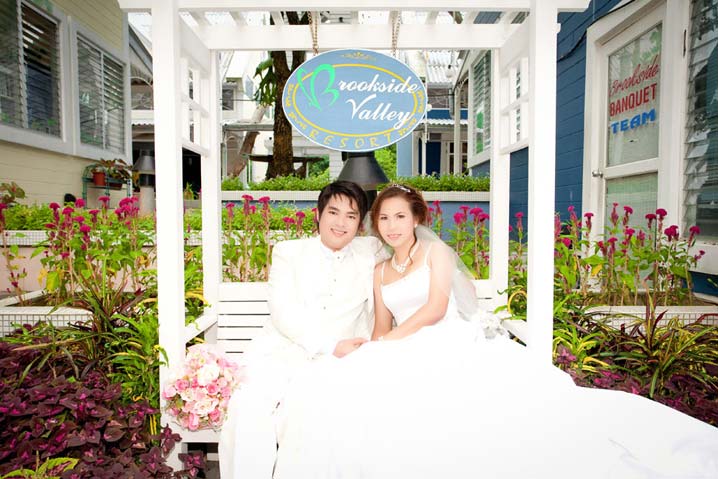 บริการช่างภาพวันงาน แต่งงาน , ช่างภาพวีดิโอ ,จัดงานแต่งงาน ครบวงจร , การ์ดแต่งงาน , ของชำร่วย แต่งงาน ,ตกแต่งสถานที่หน้างาน พรีเวดดิ้ง สตูดิโอ ถ่ายรูปแต่งงาน เทคนิคการถ่ายรูปแต่งงาน การโพสต์ท่าถ่ายพรีเวดดิ้ง
