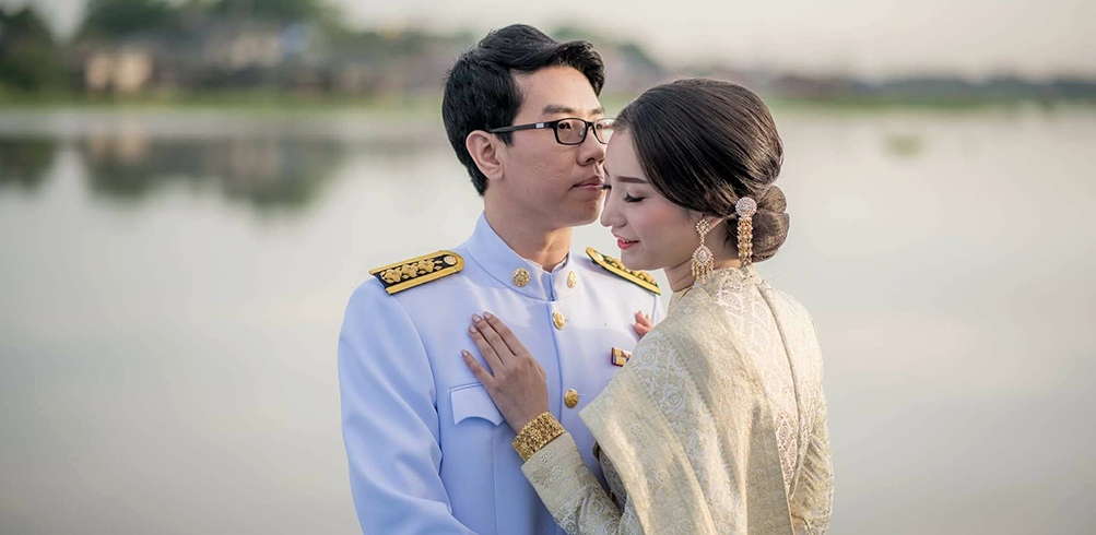 เรือนไทย ริมน้ำ