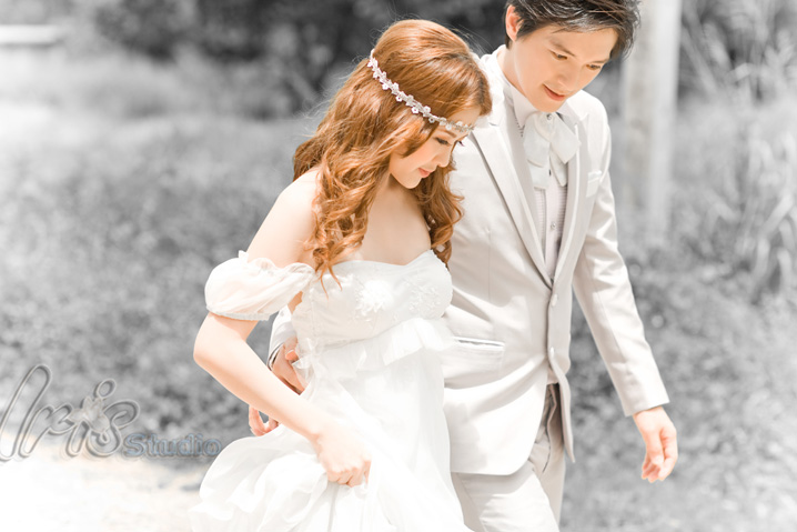 แพคเก็จถ่ายภาพ พรีเวดดิ้ง กับ ร้าน ไอริส สตูดิโอ ศรีราชา  ,ไอริส สตูดิโอ ชลบุรี - Wedding Studio สตูดิโอแต่งงาน เว็ดดิ้งสตูดิโอ ชลบุรี , Wedding Studio ชลบุรี  ,Studio ชลบุรี ,แต่งหน้าเจ้าสาว ชลบุรี ,แต่งหน้ารับปริญญา ,ให้เช่าชุดแต่งงาน ชุดไทย ชลบุรี