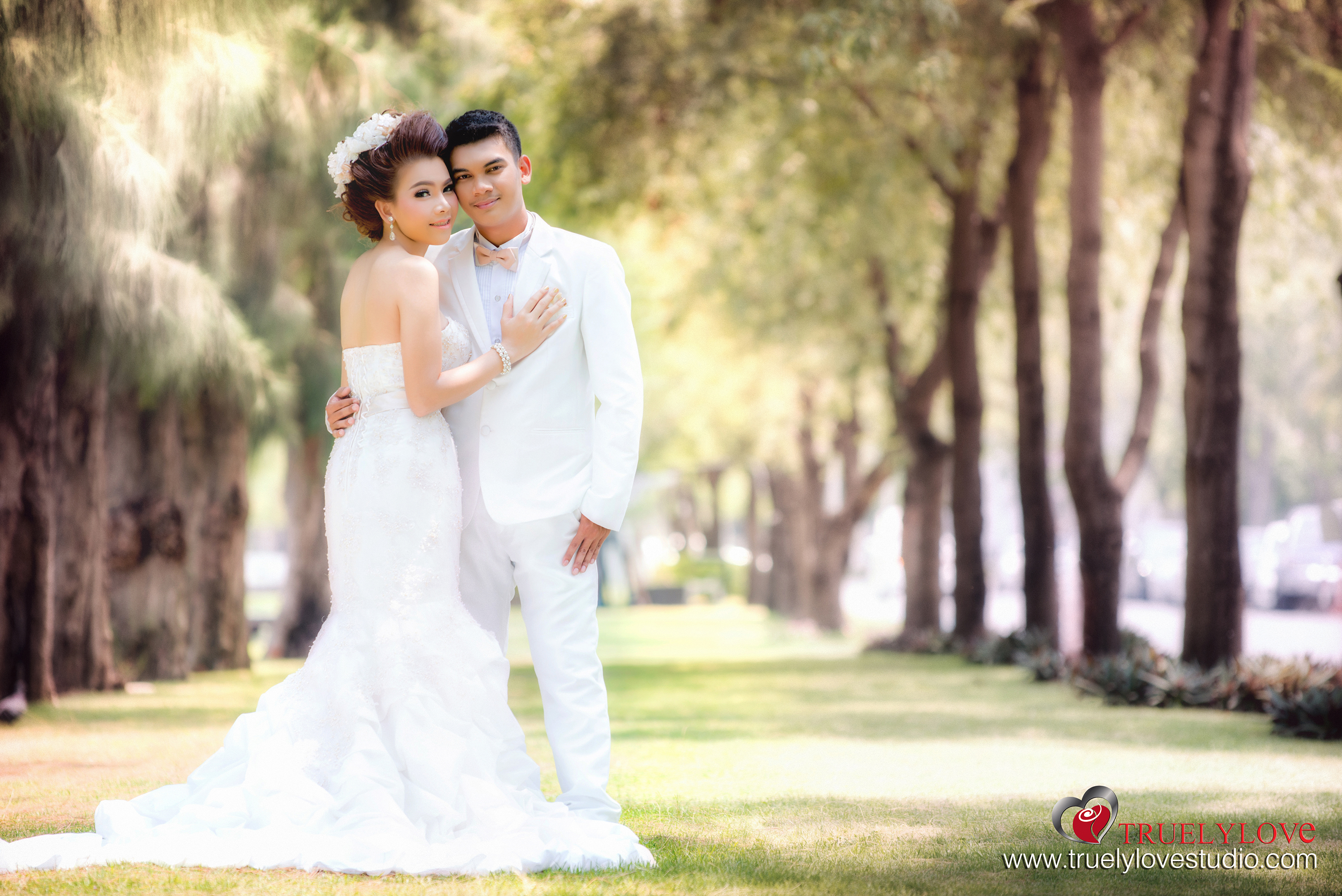 Truely Love Wedding Studio@sai4square สาย 4 สแควร์ - Sai 4 Square,ทรูลี่เลิฟสาย4สแควร์ เวดดิ้ง นครปฐม , สตูดิโอแต่งงาน นครปฐม , ให้เช่าชุดแต่งงาน นครปฐม , แต่งหน้าทำผมเจ้าสาว พุทธมณฑลสาย 4