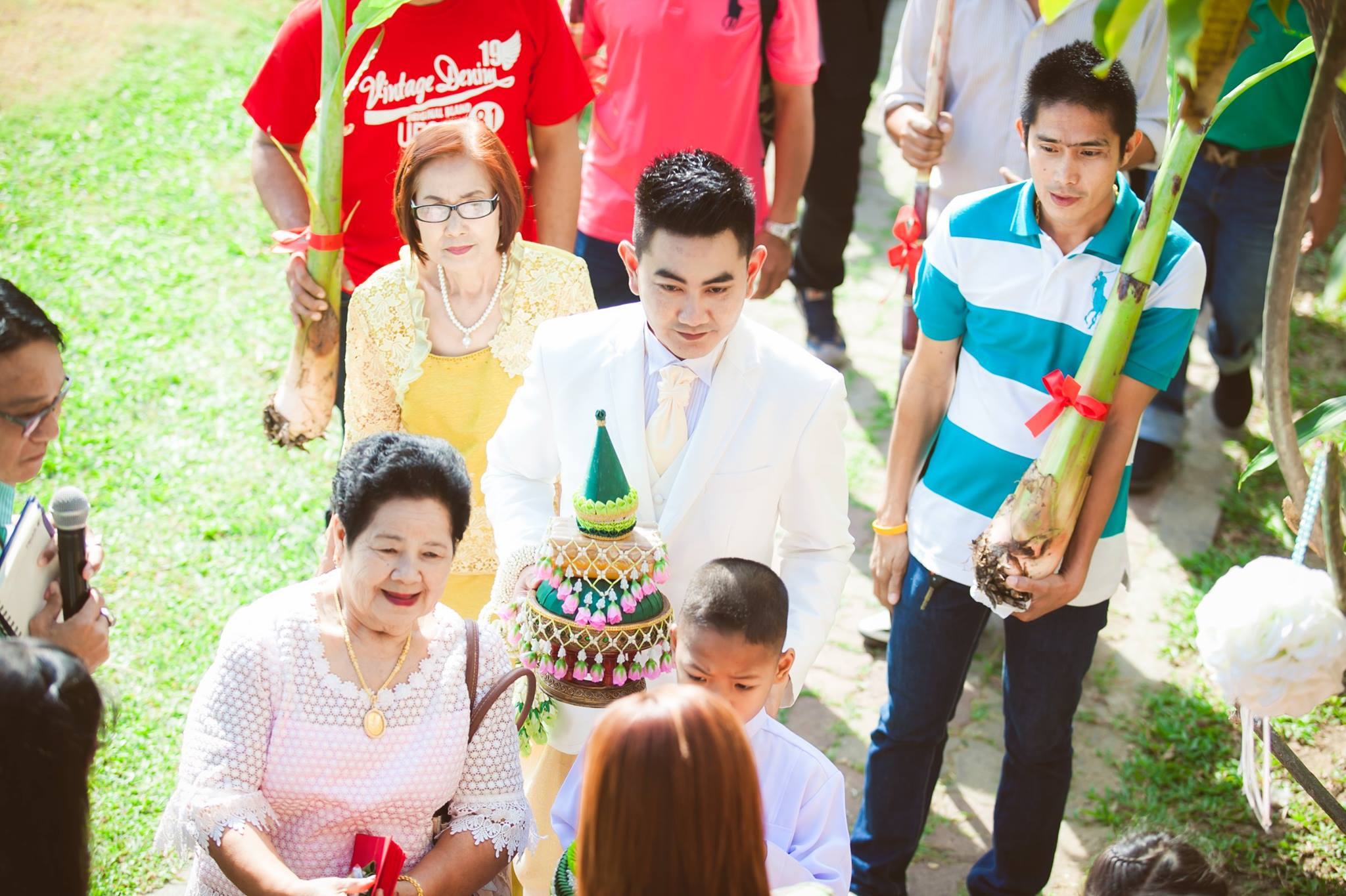 ด้านล่างคือคำคีย์เวิร์ดที่เราใช้นะค่ะ คุณปุ้ม.........ขอบคุณค่ะ "ถ่ายรูปแต่งงาน" +ถ่ายภาพ +แต่งงาน [ถ่ายรูป แต่งงาน] "ถ่ายรูปแต่งงานราคาถูก" "ร้านถ่ายรูปแต่งงาน" "สตูดิโอ ถ่ายรูปแต่งงาน"