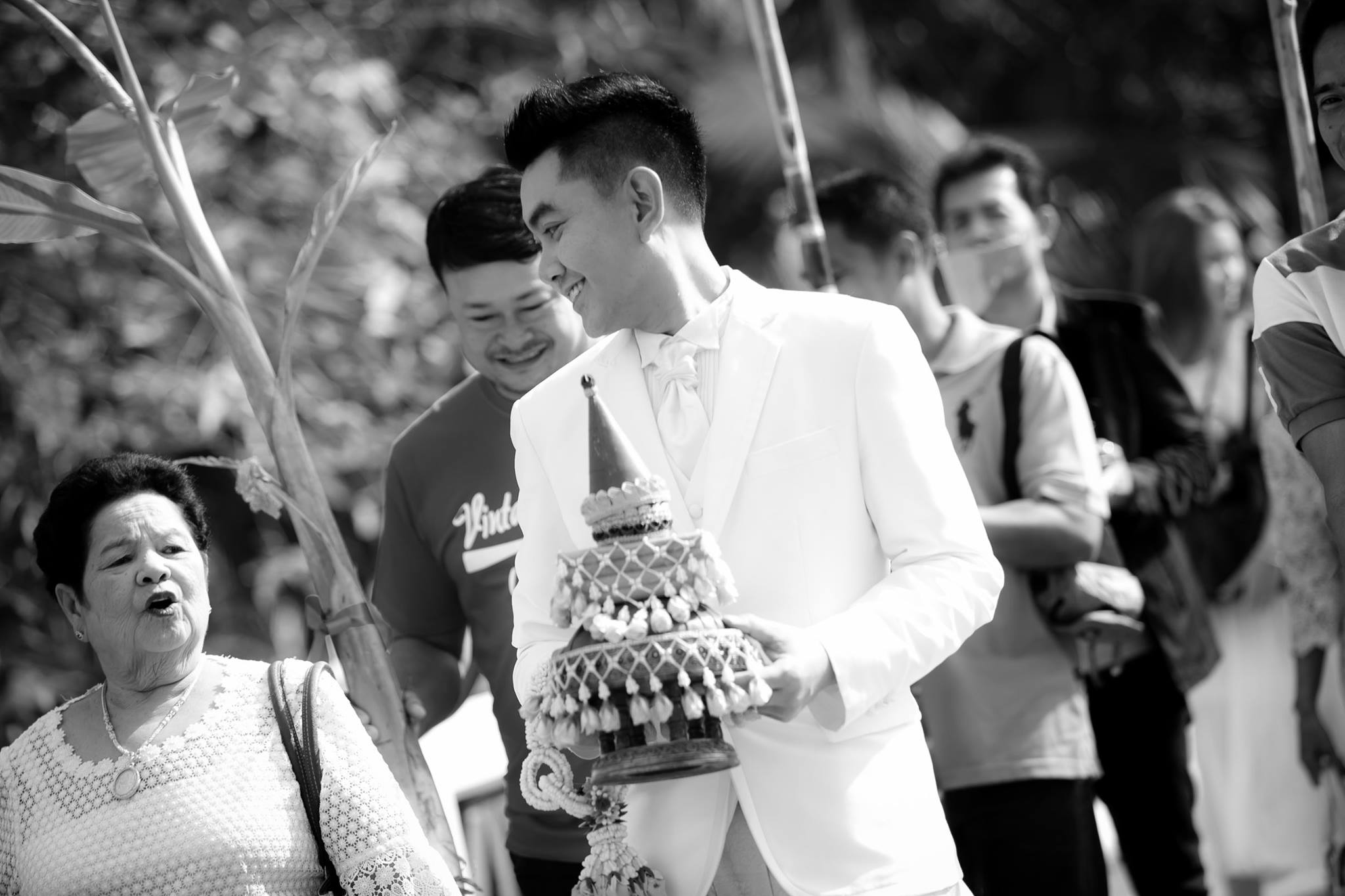 ด้านล่างคือคำคีย์เวิร์ดที่เราใช้นะค่ะ คุณปุ้ม.........ขอบคุณค่ะ "ถ่ายรูปแต่งงาน" +ถ่ายภาพ +แต่งงาน [ถ่ายรูป แต่งงาน] "ถ่ายรูปแต่งงานราคาถูก" "ร้านถ่ายรูปแต่งงาน" "สตูดิโอ ถ่ายรูปแต่งงาน"