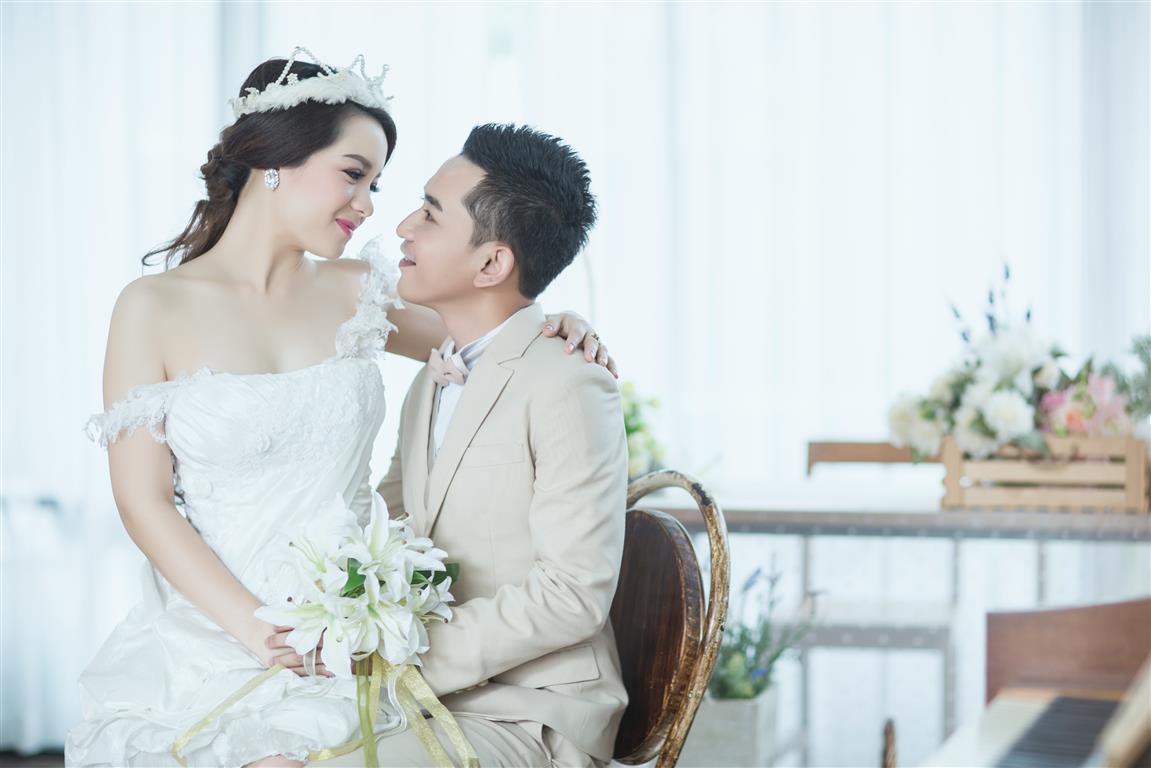https://www.facebook.com/truelylovestudio/