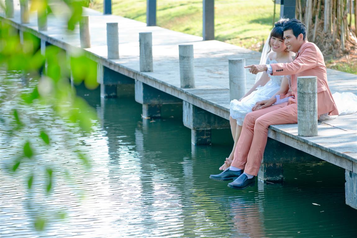  สอบถามแพ็คเกจถ่ายภาพแต่งงาน ได้เลยค่ะ  โทร.02-404-2983 , 089-517-0848 