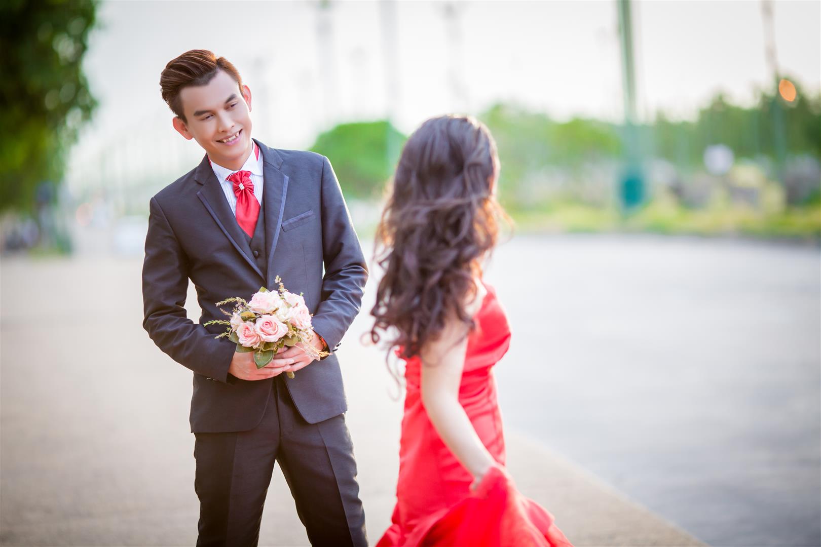  ถ่ายรูปแต่งงาน ราคาถูก รูปถ่ายแต่งงาน สตูดิโอถ่ายภาพ สาย4 เช่าอุปกรณ์จัดงานแต่ง,จัดงานแต่ง,props งานแต่ง,ตกแต่งงานแต่ง,ฉากถ่ายรูปงานแต่ง,ซุ้มดอกไม้ บริการ ถ่ายภาพพรีเวดดิ้ง /แต่งหน้า/ทำผม /เช่าชุดแต่งงาน/ชุดไทย/ชุดหมั้น/ชุดสูท/จัดงานแต่งแบบครบวงจร/เช่าอุปกรณ์งานแต่งงาน/ช่างภาพแต่งงาน สาย4