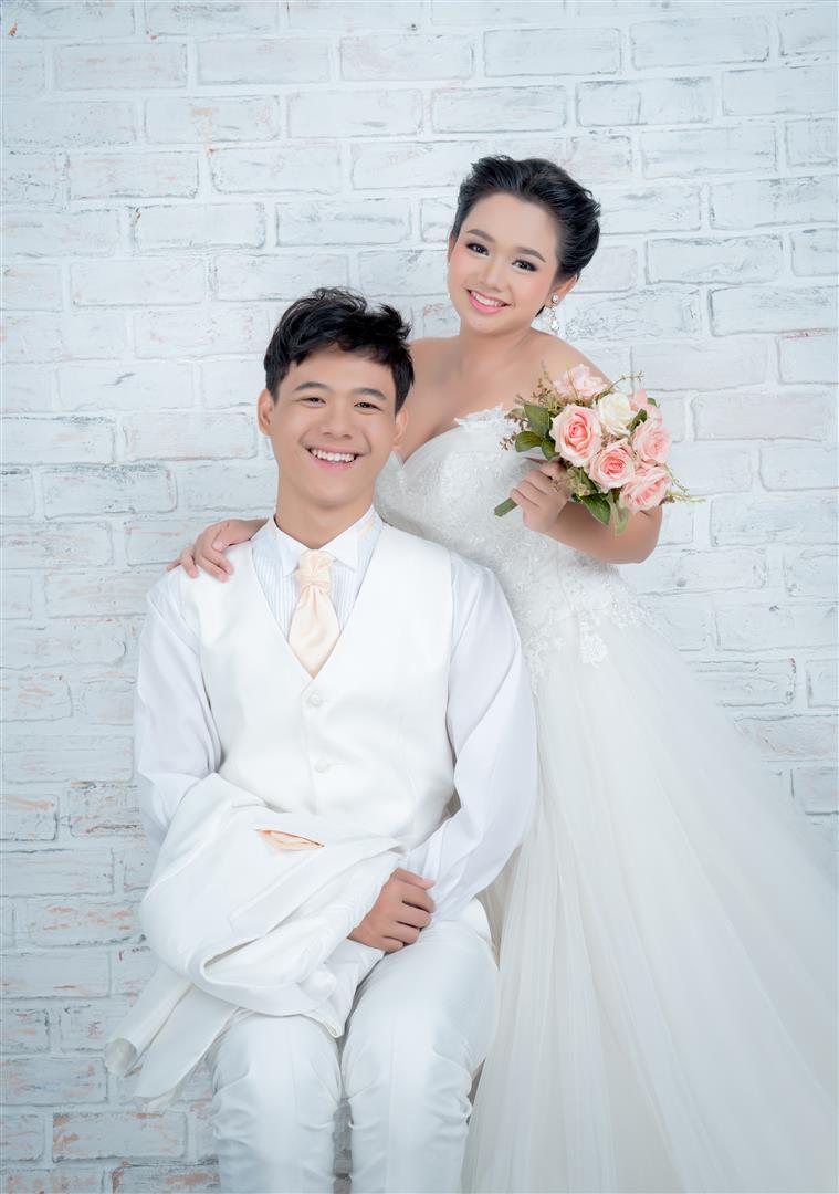 ถ่ายรูปแต่งงาน ชุดไทย ชุดเจ้าสาว เช่าชุดแต่งงาน ถ่ายภาพ แต่งงาน ถ่ายรูป แต่งงาน ถ่ายรูปแต่งงานราคาถูก ร้านถ่ายรูปแต่งงาน สตูดิโอ ถ่ายรูปแต่งงาน