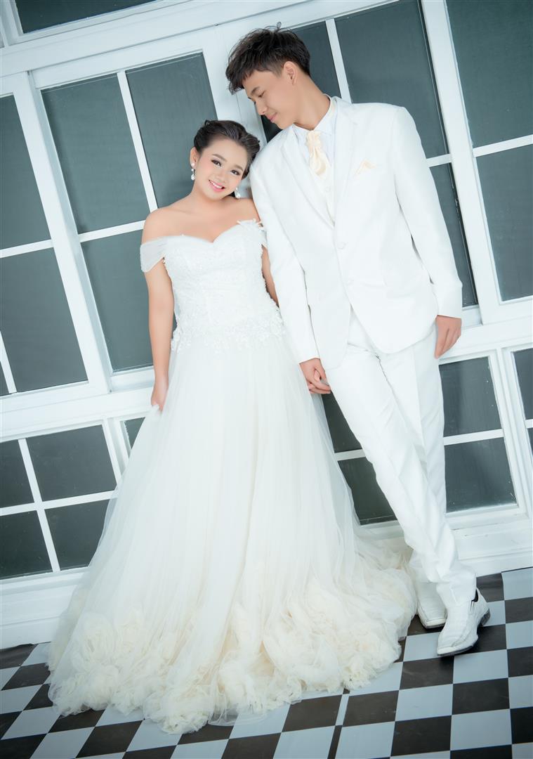 ถ่ายรูปแต่งงาน ชุดไทย ชุดเจ้าสาว เช่าชุดแต่งงาน ถ่ายภาพ แต่งงาน ถ่ายรูป แต่งงาน ถ่ายรูปแต่งงานราคาถูก ร้านถ่ายรูปแต่งงาน สตูดิโอ ถ่ายรูปแต่งงาน
