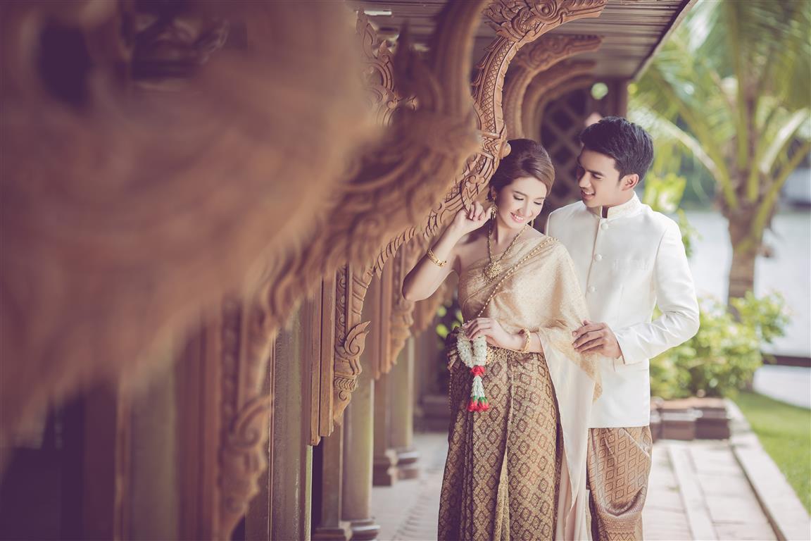 ถ่ายรูปแต่งงาน ราคาถูก รูปถ่ายแต่งงาน สตูดิโอถ่ายภาพ สาย4 เช่าอุปกรณ์จัดงานแต่ง,จัดงานแต่ง,props งานแต่ง,ตกแต่งงานแต่ง,ฉากถ่ายรูปงานแต่ง,ซุ้มดอกไม้ บริการ ถ่ายภาพพรีเวดดิ้ง /แต่งหน้า/ทำผม /เช่าชุดแต่งงาน/ชุดไทย/ชุดหมั้น/ชุดสูท/จัดงานแต่งแบบครบวงจร/เช่าอุปกรณ์งานแต่งงาน/ช่างภาพแต่งงาน สาย4