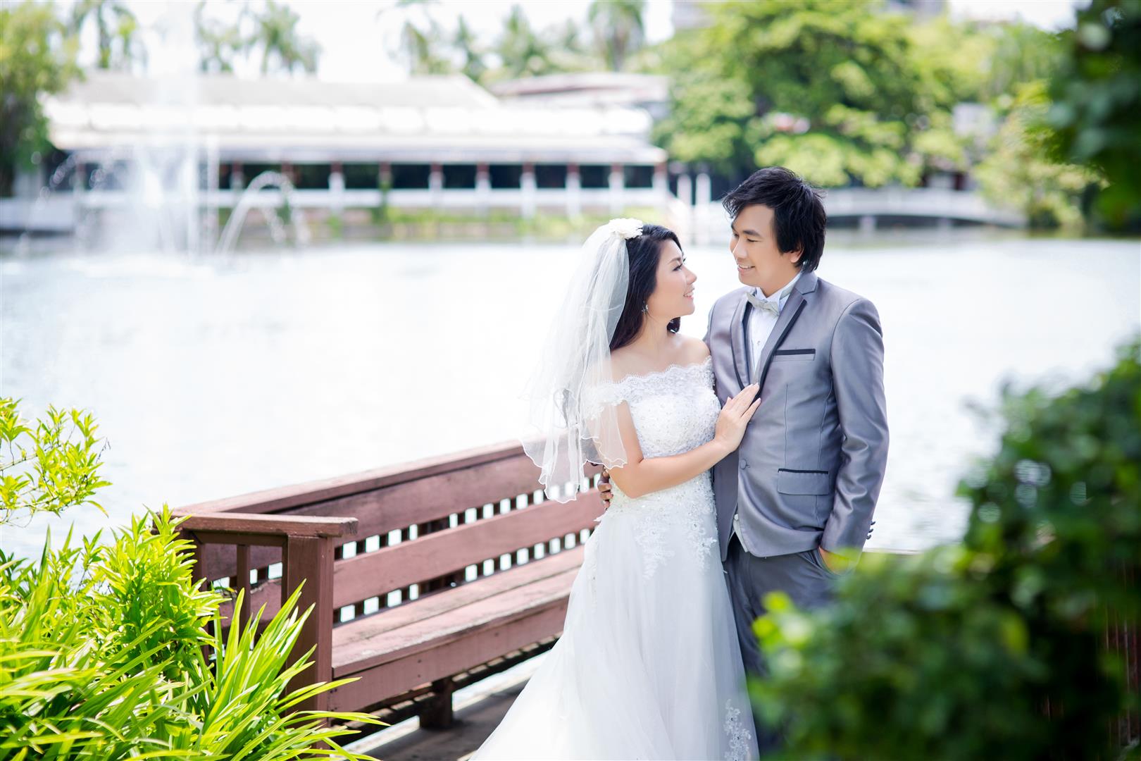ถ่ายรูปแต่งงาน ราคาถูก รูปถ่ายแต่งงาน สตูดิโอถ่ายภาพ สาย4 เช่าอุปกรณ์จัดงานแต่ง,จัดงานแต่ง,props งานแต่ง,ตกแต่งงานแต่ง,ฉากถ่ายรูปงานแต่ง,ซุ้มดอกไม้ บริการ ถ่ายภาพพรีเวดดิ้ง /แต่งหน้า/ทำผม /เช่าชุดแต่งงาน/ชุดไทย/ชุดหมั้น/ชุดสูท/จัดงานแต่งแบบครบวงจร/เช่าอุปกรณ์งานแต่งงาน/ช่างภาพแต่งงาน สาย4