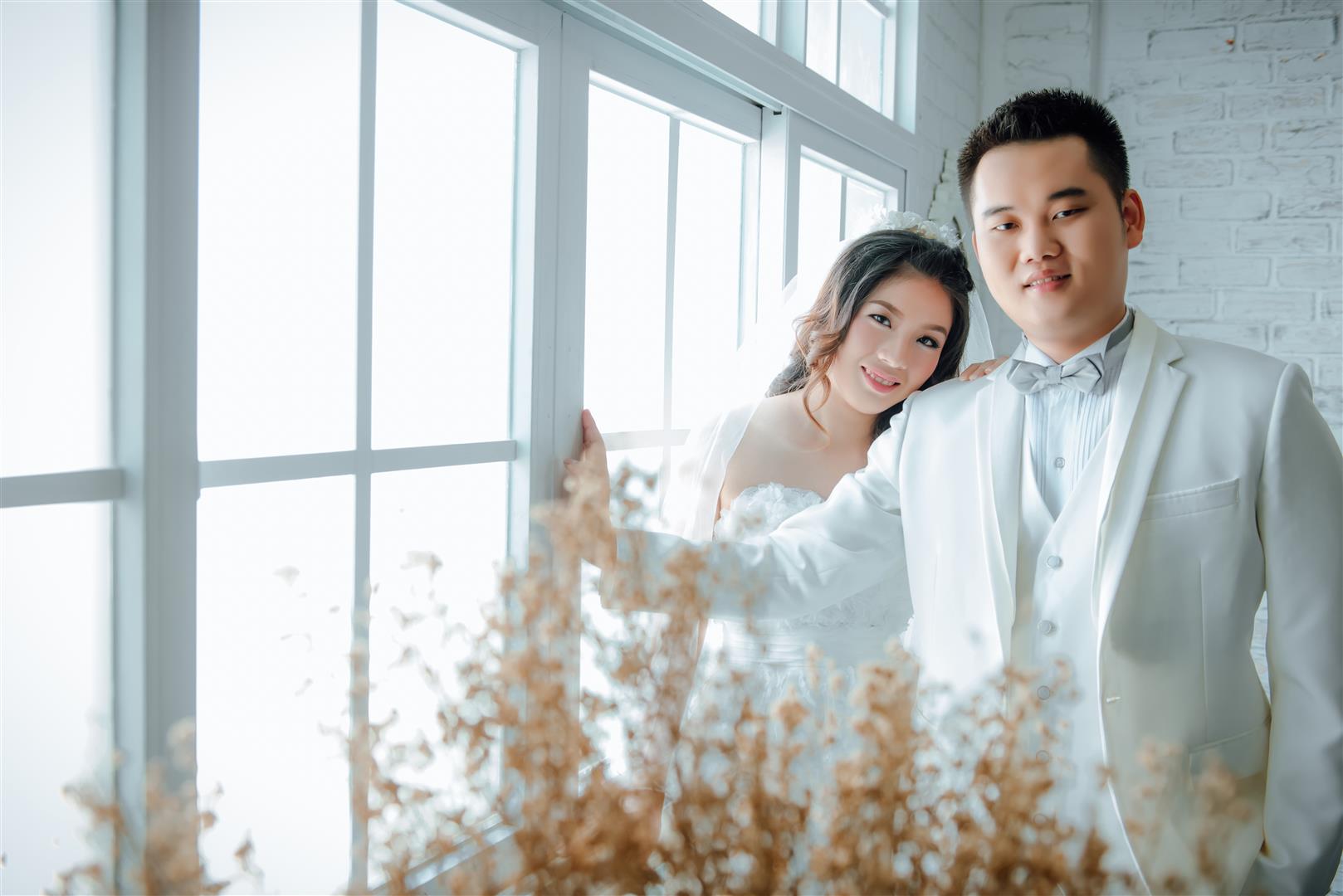 ถ่ายรูปแต่งงาน ราคาถูก รูปถ่ายแต่งงาน สตูดิโอถ่ายภาพ สาย4 เช่าอุปกรณ์จัดงานแต่ง,จัดงานแต่ง,props งานแต่ง,ตกแต่งงานแต่ง,ฉากถ่ายรูปงานแต่ง,ซุ้มดอกไม้ บริการ ถ่ายภาพพรีเวดดิ้ง /แต่งหน้า/ทำผม /เช่าชุดแต่งงาน/ชุดไทย/ชุดหมั้น/ชุดสูท/จัดงานแต่งแบบครบวงจร/เช่าอุปกรณ์งานแต่งงาน/ช่างภาพแต่งงาน สาย4