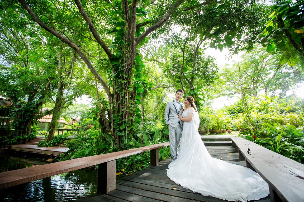 ถ่ายรูปแต่งงาน ราคาถูก รูปถ่ายแต่งงาน สตูดิโอถ่ายภาพ สาย4 เช่าอุปกรณ์จัดงานแต่ง,จัดงานแต่ง,props งานแต่ง,ตกแต่งงานแต่ง,ฉากถ่ายรูปงานแต่ง,ซุ้มดอกไม้ บริการ ถ่ายภาพพรีเวดดิ้ง /แต่งหน้า/ทำผม /เช่าชุดแต่งงาน/ชุดไทย/ชุดหมั้น/ชุดสูท/จัดงานแต่งแบบครบวงจร/เช่าอุปกรณ์งานแต่งงาน/ช่างภาพแต่งงาน สาย4