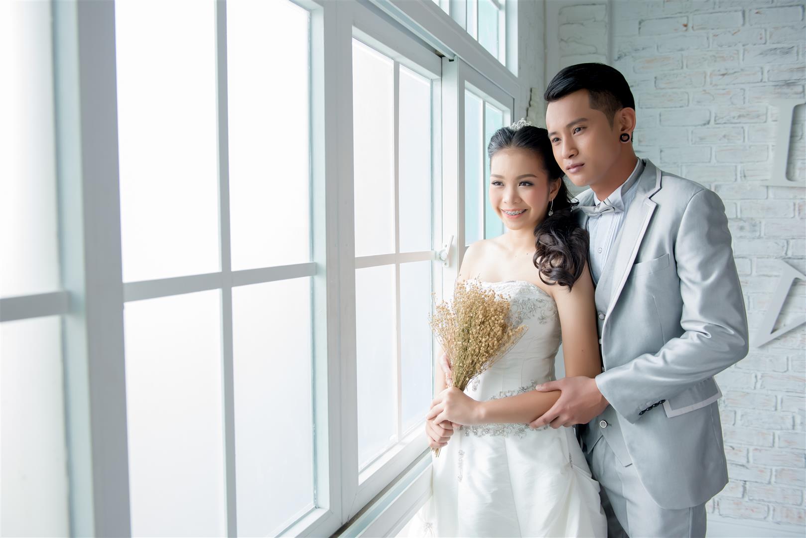 ถ่ายรูปแต่งงาน ชุดไทย ชุดเจ้าสาว เช่าชุดแต่งงาน ถ่ายรูปแต่งงานราคาถูก ถ่ายภาพ แต่งงาน ถ่ายรูป แต่งงาน ร้านถ่ายรูปแต่งงาน สตูดิโอ 